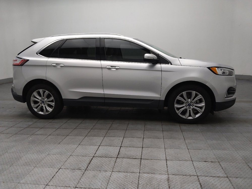 Used 2019 Ford Edge Titanium FWD image 11