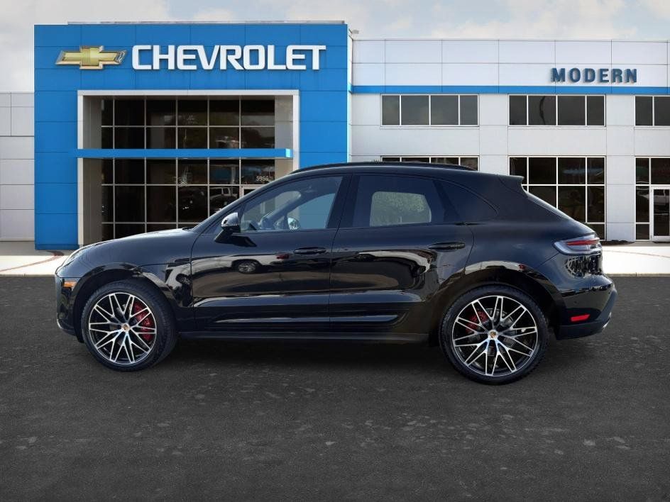 Used 2026 Porsche Macan S AWD/4WD image 2