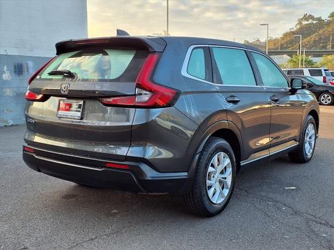 Used 2023 Honda CR-V LX image 4