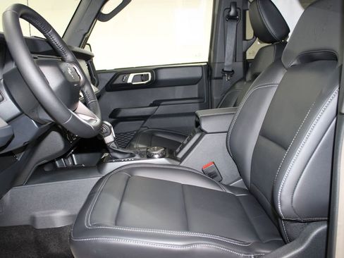 New 2026 Ford Bronco Outer Banks AWD/4WD image 21