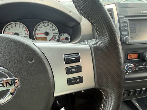 Used 2018 Nissan Frontier PRO-4X AWD/4WD image 16
