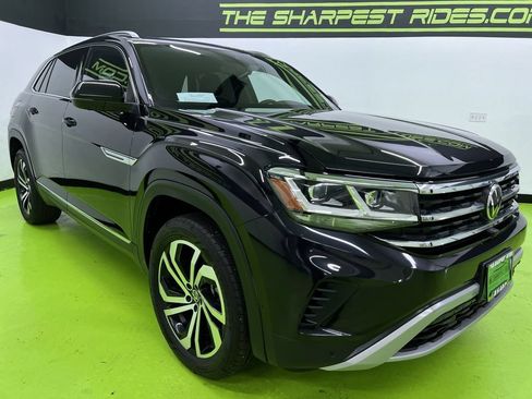 Used 2021 Volkswagen Atlas Cross Sport SEL Premium AWD/4WD image 2