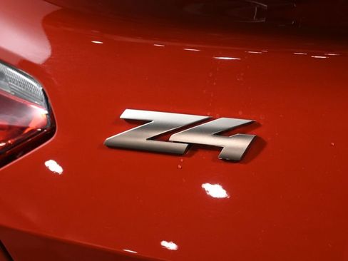 Used 2025 BMW Z4 M40i w/ Premium Package image 40