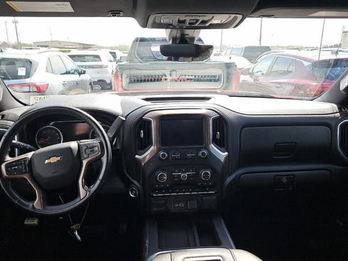 Used 2019 Chevrolet Silverado 1500 High Country w/ Technology Package AWD/4WD image 15