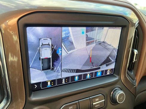 Used 2020 Chevrolet Silverado 3500 High Country w/ Z71 Off-Road Package image 48