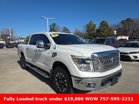 Used 2017 Nissan Titan SL w/ Off-Road Package image 2