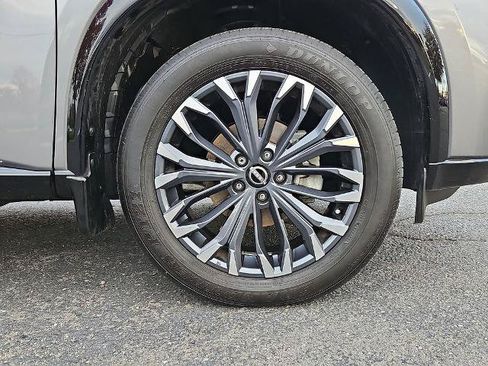 Certified 2025 Nissan Rogue Platinum AWD/4WD image 10