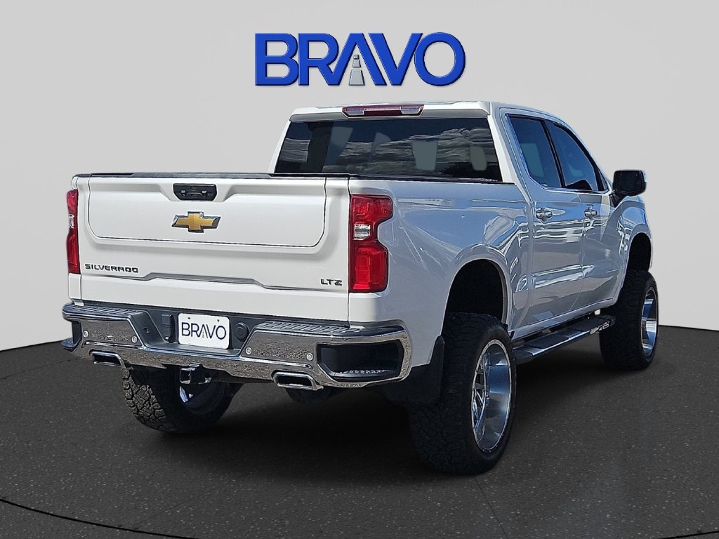 Used 2023 Chevrolet Silverado 1500 LTZ AWD/4WD image 4