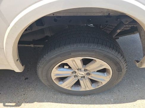 Used 2018 Ford F150 Lariat AWD/4WD image 5
