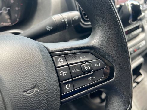 Used 2025 RAM ProMaster 2500 w/ Convenience Group FWD image 26