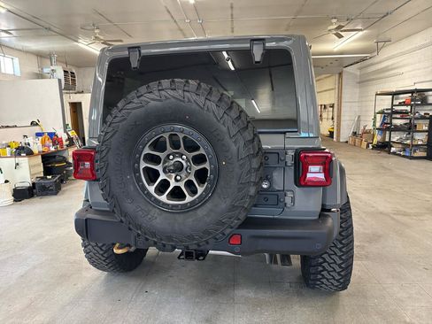 Used 2022 Jeep Wrangler Unlimited Rubicon w/ Xtreme Recon 35" Tire Package AWD/4WD image 92