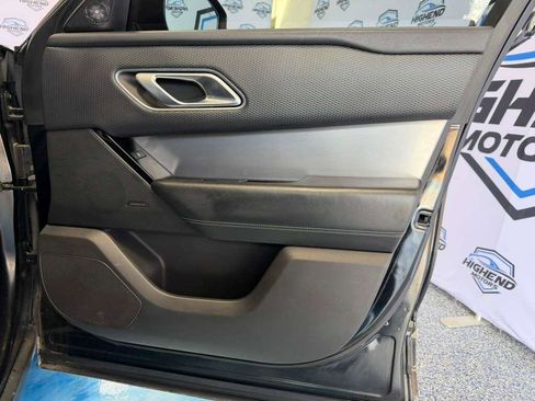 Used 2020 Land Rover Range Rover Velar R-Dynamic S image 27