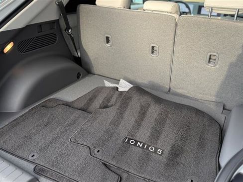 Used 2024 Hyundai Ioniq 5 Limited image 37