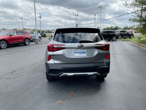 Used 2021 Kia Seltos LX image 4