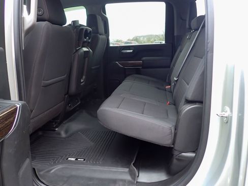 Used 2022 GMC Sierra 3500 SLE w/ Remote Start Package image 15