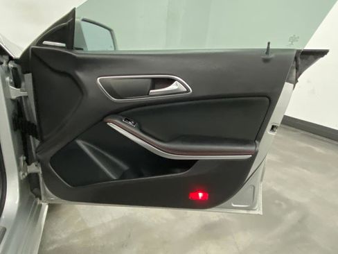 Used 2015 Mercedes-Benz CLA 250 4MATIC w/ Sport Package Plus image 42