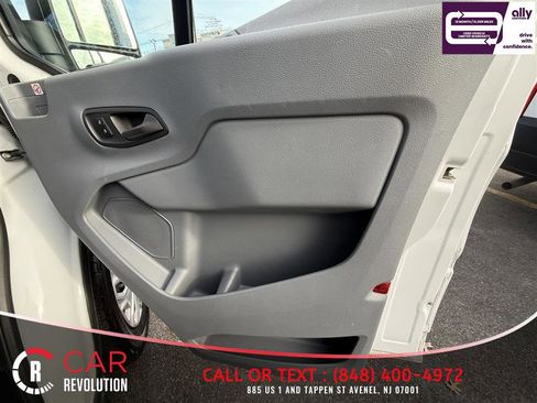 Used 2019 Ford Transit 150 XLT image 34