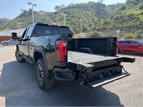 New 2026 GMC Sierra 2500 Denali Ultimate AWD/4WD image 32