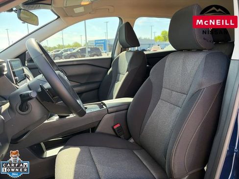 Used 2025 Nissan Rogue SV FWD image 17