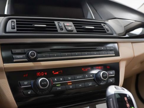 Used 2015 BMW 528i xDrive Sedan image 29