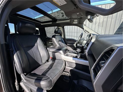 Used 2019 Ford F150 Lariat image 15