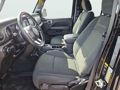 Used 2022 Jeep Wrangler Unlimited Sahara w/ LED Lighting Group image 32