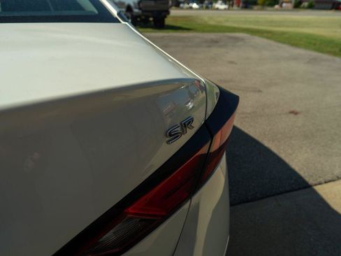 Used 2020 Nissan Altima 2.5 SR w/ Premium Package FWD image 9