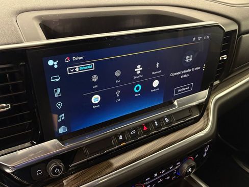 Used 2025 Chevrolet Silverado 2500 LT w/ Convenience Package image 30