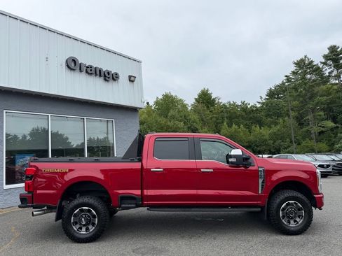 Used 2024 Ford F350 Platinum w/ Tremor Off-Road Package AWD/4WD image 6