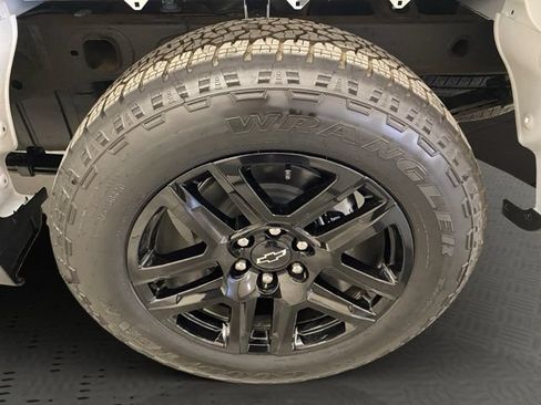 Used 2026 Chevrolet Silverado 1500 RST w/ RST Select Package AWD/4WD image 38