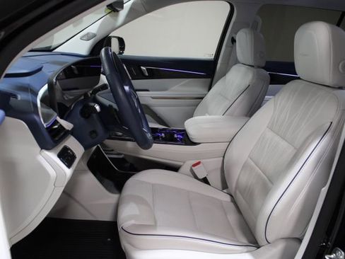 Used 2025 Buick Enclave Avenir w/ Super Cruise Package AWD/4WD image 20