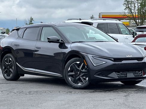 New 2026 Kia EV6 Wind AWD/4WD image 2
