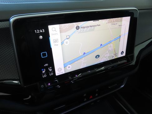 New 2026 Volkswagen Atlas Cross Sport SEL Premium R-Line image 19