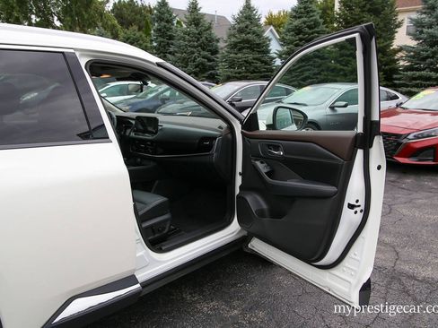 Used 2022 Nissan Rogue SL w/ SL Premium Package AWD/4WD image 14