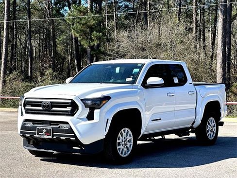 New 2026 Toyota Tacoma SR5 image 4