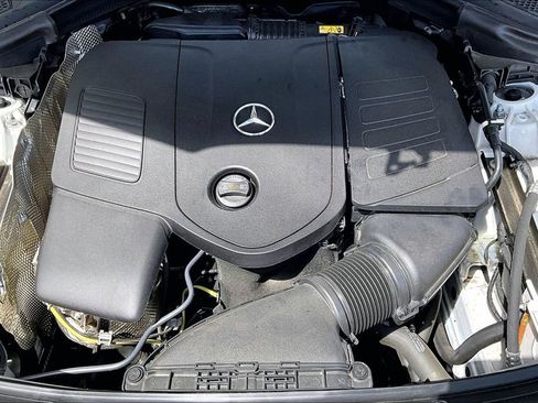 Certified 2025 Mercedes-Benz GLC 300 4MATIC image 33