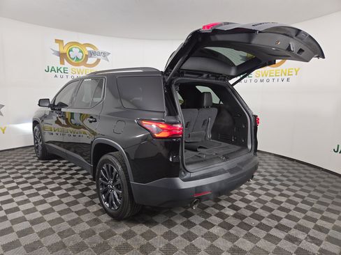 Used 2023 Chevrolet Traverse RS image 33