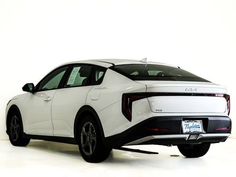 Used 2025 Kia K4 FWD image 8