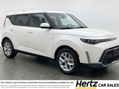Used 2025 Kia Soul LX w/ LX Technology Package image 1