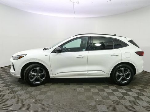 Used 2023 Ford Escape ST-Line w/ Tech Pack #1 FWD image 6