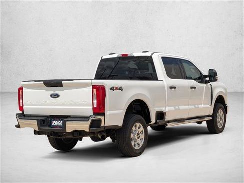 Used 2024 Ford F250 XLT AWD/4WD image 5