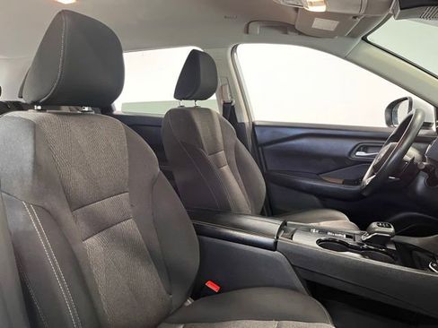 Used 2024 Nissan Rogue SV FWD image 10