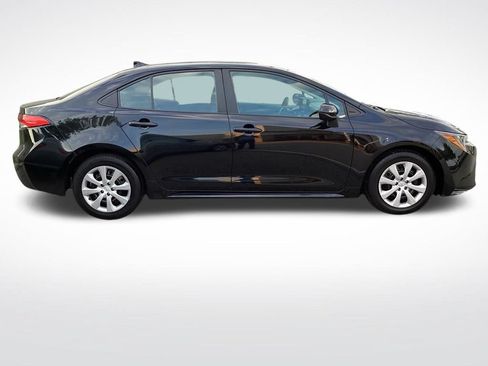 Used 2024 Toyota Corolla LE FWD image 9