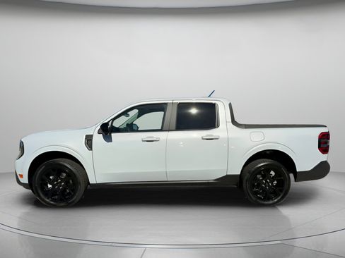 New 2026 Ford Maverick Lariat w/ Black Appearance Package image 16
