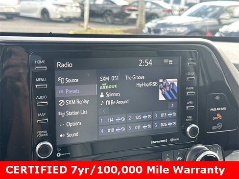 Used 2022 Toyota Highlander XLE image 21