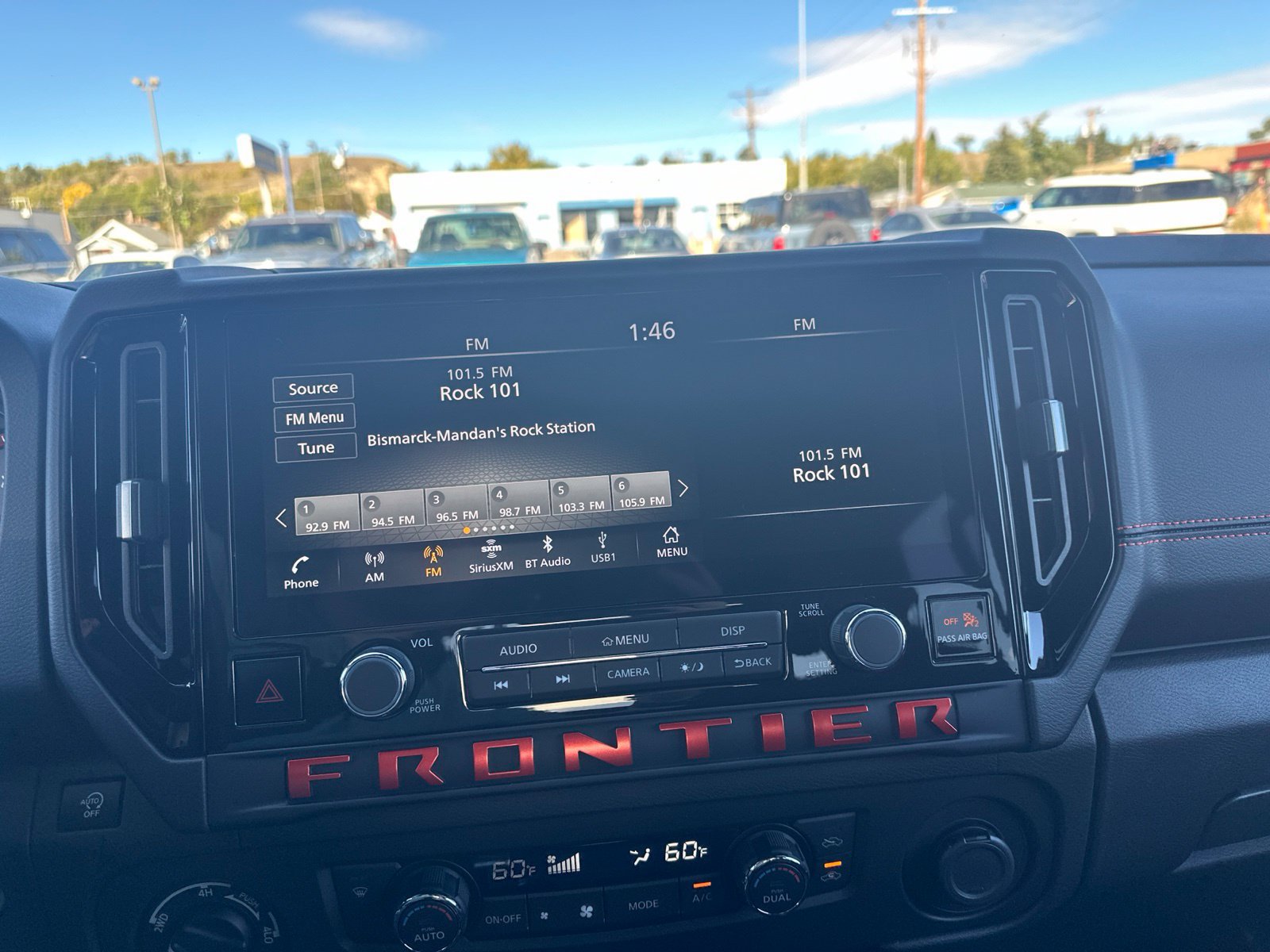 Used 2025 Nissan Frontier PRO-4X AWD/4WD image 49