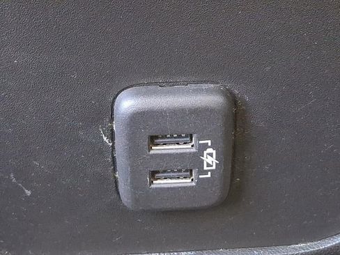 Used 2019 Chevrolet Equinox LT w/ Sun & Navigation Package image 12