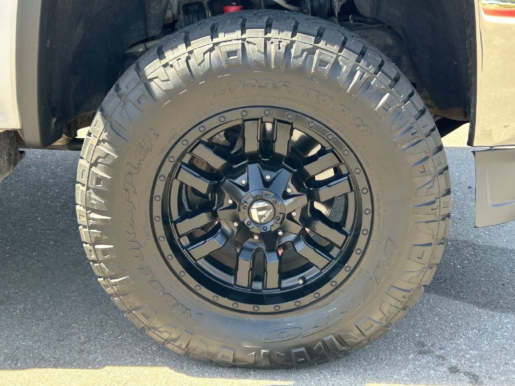 Used 2019 GMC Sierra 3500 SLT AWD/4WD image 9