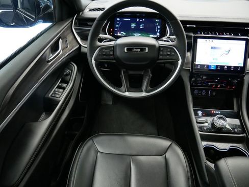 Used 2024 Jeep Grand Cherokee Limited 4xe image 15