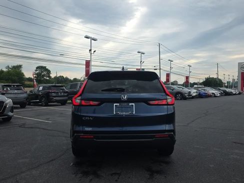 Used 2024 Honda CR-V EX-L image 6